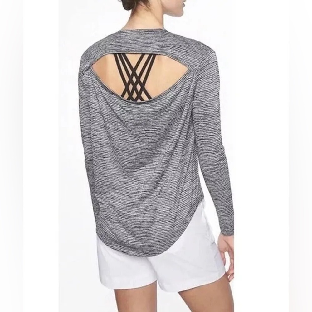 EUC Athleta Striped Gray Breezy Long Sleeve Tee | Size Small